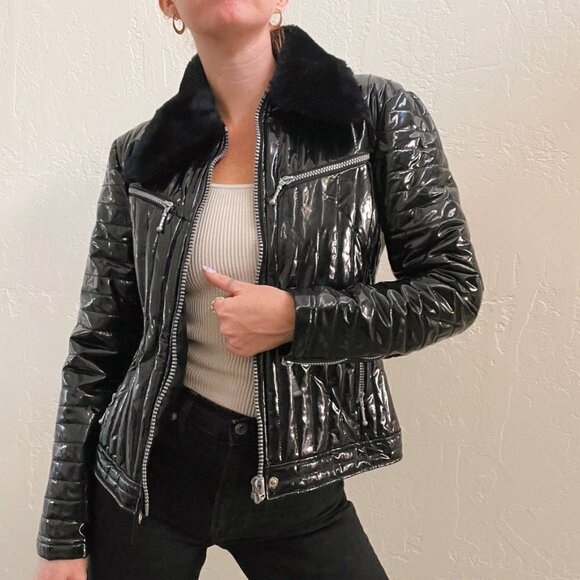 Vintage 90s/Y2K Black Faux Patent Leather Fur Collar Zip Up Jack - Picture 2 of 7